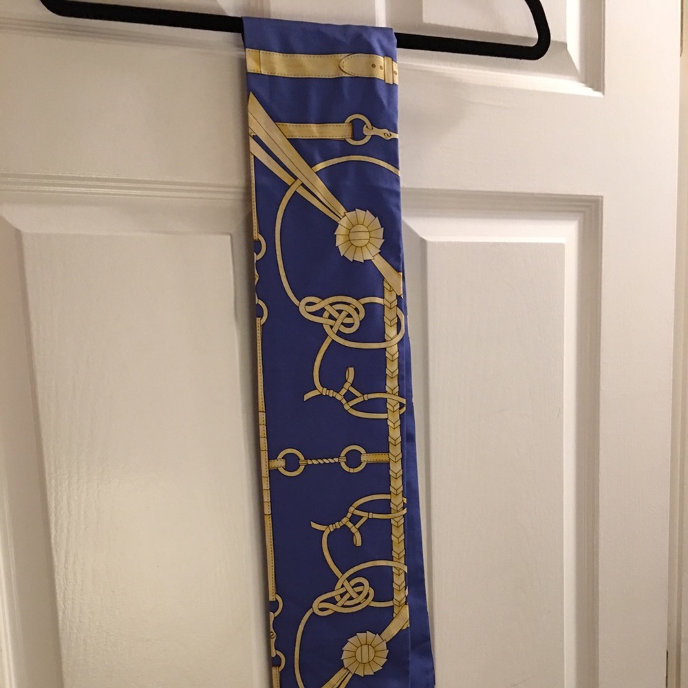 J.McLaughlin 100% Silk Scarf